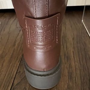 COACH RIDING BOOTS NEVER WORN. SIZE 5.5 Women’s Youth size 3.5